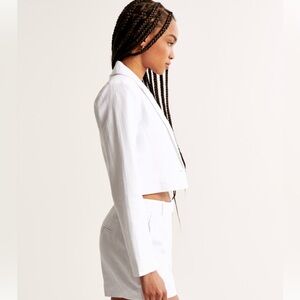 NWT - 100% Linen Premium Cropped Blazer